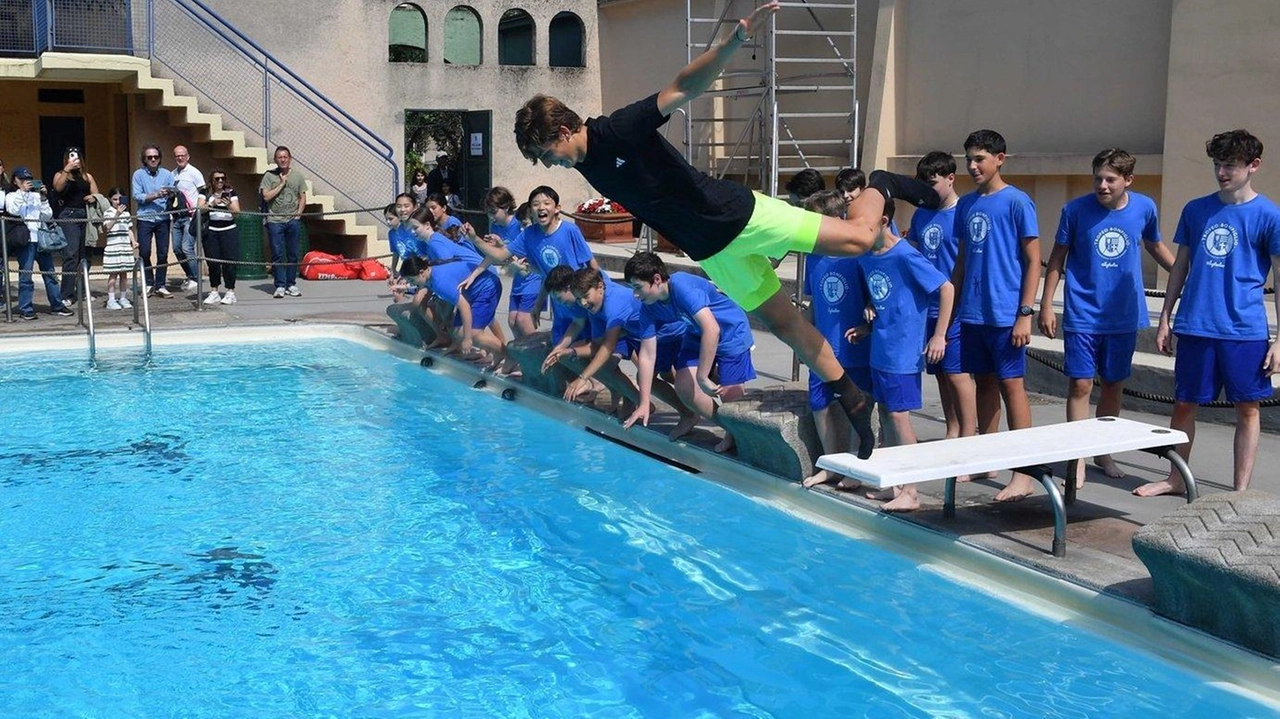 Jacopo Vasamì vince il Trofeo Bonfiglio, riportando l'Italia al vertice dopo 13 anni. Successo anche per la serba Luna Vujovic. Jacopo Vasamì vince il Trofeo Bonfiglio, riportando l'Italia al vertice dopo 13 anni. Successo anche per la serba Luna Vujovic.
