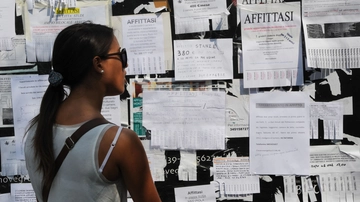 Quanto custa alugar um quarto? Em Milão, o aluguel é de € 700 por mês, mas a cidade mais cara da Itália também é a mais procurada por estudantes e trabalhadores.