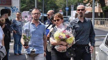 Non c’è il sindaco Sala. Al suo posto la Romani: "Luogo dedicato a lei"