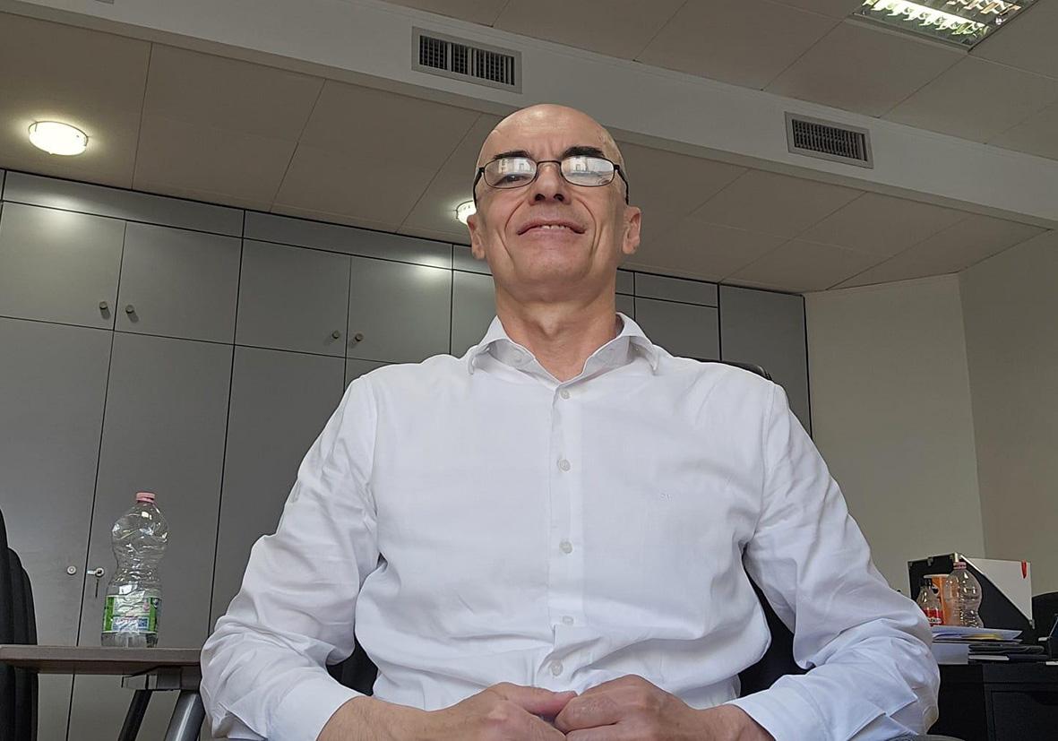 Dirigente d’azienda ed esperto di spioni: chi è Alessandro Giorgi, l’uomo che conosce i segreti degli 007 Dirigente d’azienda ed esperto di spioni: chi è Alessandro Giorgi, l’uomo che conosce i segreti degli 007