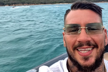 Daniele Scardina in un video Instagram dove raccoglie i momenti più belli della sua vita