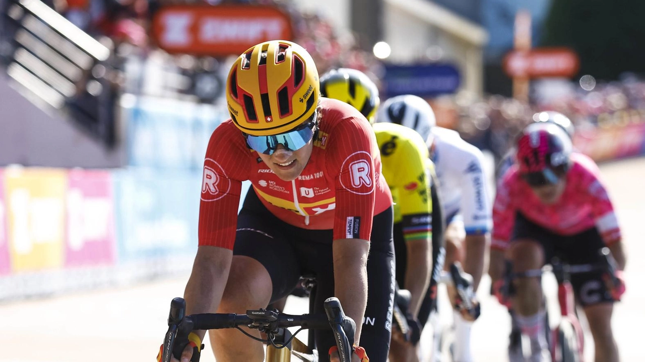 Maria Giulia Confalonieri brilla alla Parigi Roubaix: sesto posto tra le donne elite