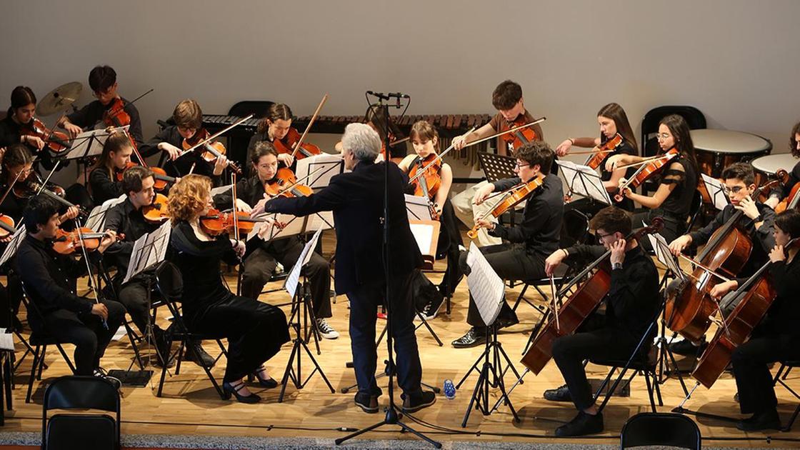 Il liceo Zucchi diventa la casa delle orchestre. Cento giovani musicisti da tutta la Lombardia