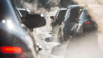 Divieto alla circolazione delle auto diesel Euro 5 in Lombardia: date, numeri e soluzioni