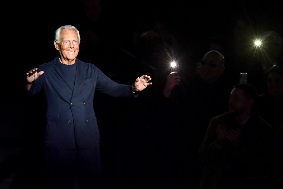 L’ultimo saluto a Giorgio Armani sarà come ha voluto lui: “Prima i dipendenti, niente foto né accessi vip”