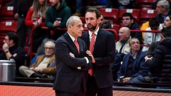 Peppe Poeta ha debuttato come allenatore al fianco di Ettore Messina nell’Olimpia delle stagioni dal 2022 al 2024