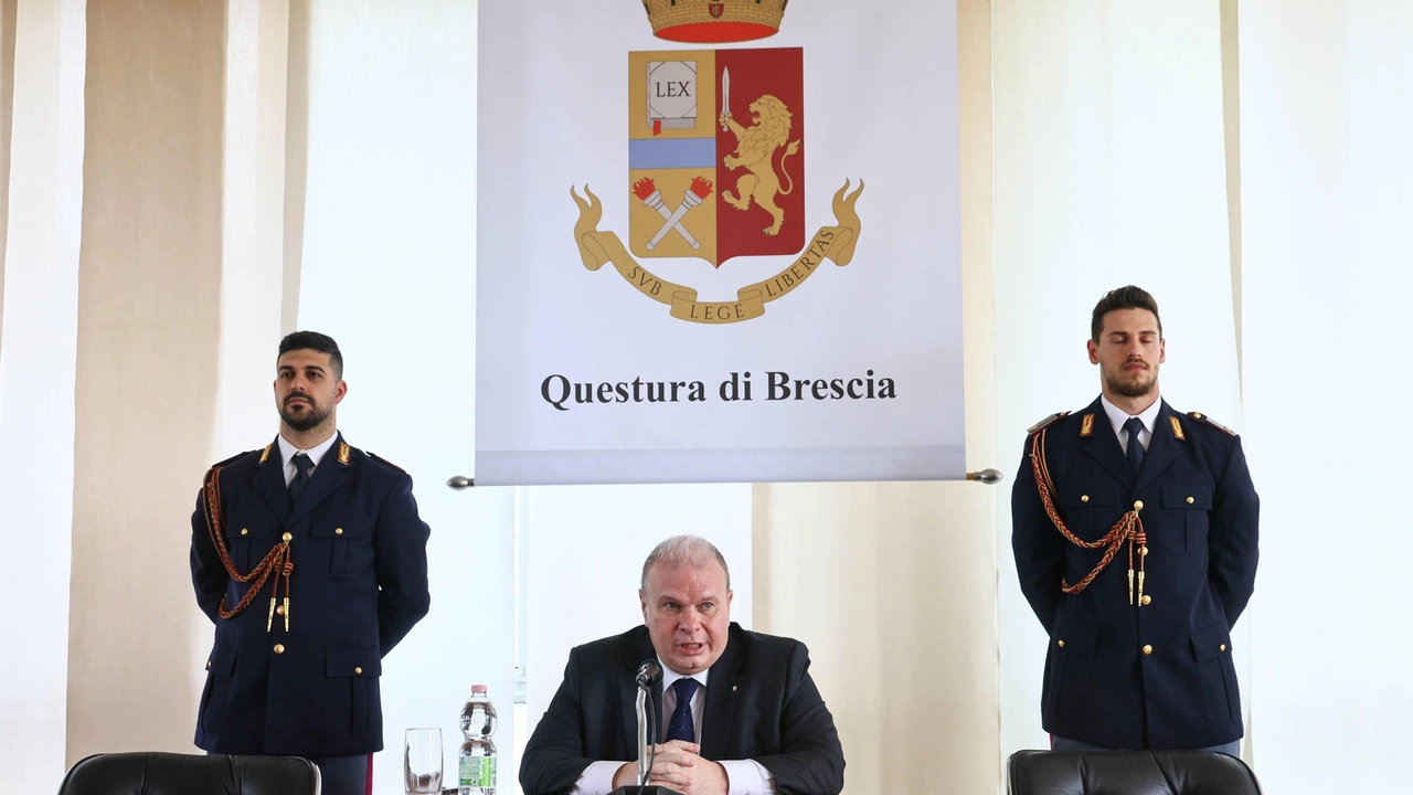Paolo Sartori vanta un curriculum con molte esperienze all’estero Tra gli strumenti che intende usare di più Daspo ammonimenti e Dacur Paolo Sartori vanta un curriculum con molte esperienze all’estero Tra gli strumenti che intende usare di più Daspo ammonimenti e Dacur