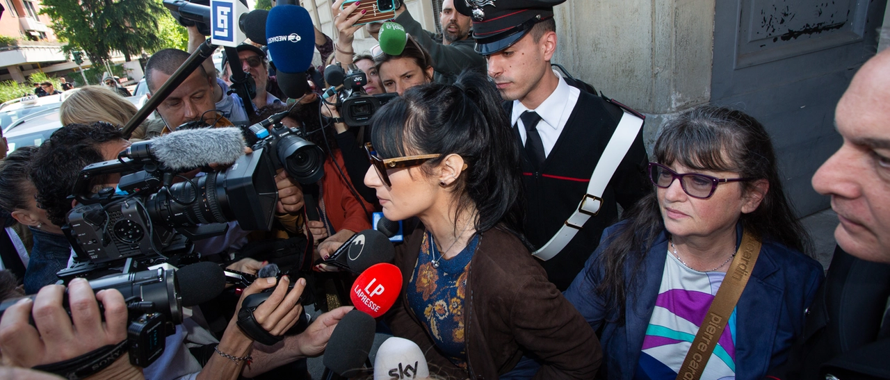 Sempio, il contrattacco dell’avvocato “Senza indizi un alibi non serve”. Il punto delle indagini sull’omicidio di Garlasco dopo la convocazione in caserma della madre di Andrea