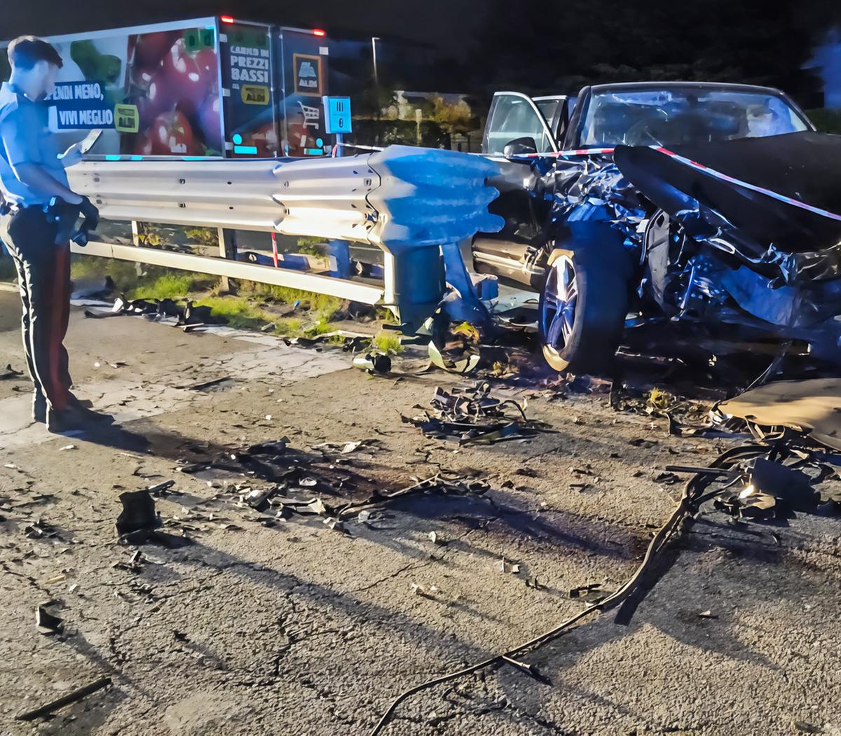 Causano incidente, grave 23enne. È caccia ai pirati della strada