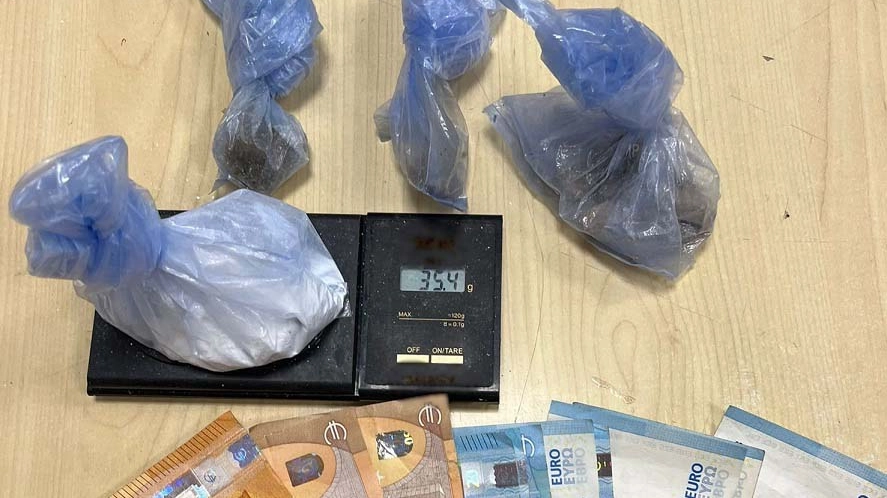 Droga e soldi sequestrati
