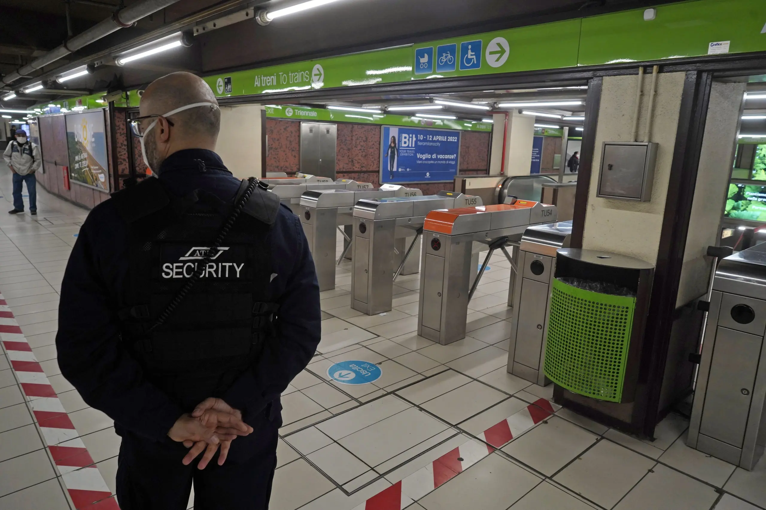 Il Comitato Sicurezza per Milano: “Nostro vicepresidente accerchiato da 8 borseggiatrici in metropolitana a Garibaldi”