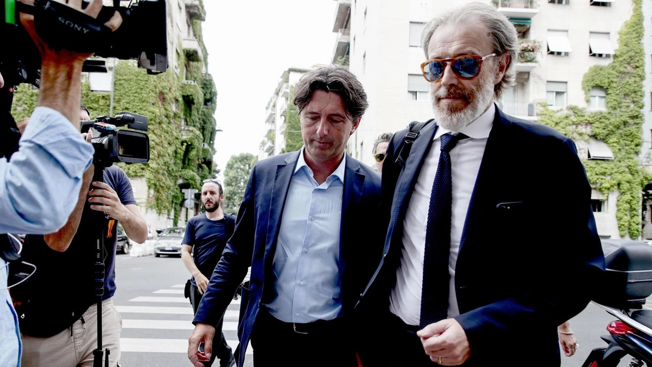 Federico Pella è agli arresti domiciliari, l’architetto-manager ha lasciato tutte le cariche in J+S, la società di Concorezzo con... Federico Pella è agli arresti domiciliari, l’architetto-manager ha lasciato tutte le cariche in J+S, la società di Concorezzo con...