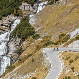 Duecento anni di Strada dello Stelvio: un traguardo da festeggiare