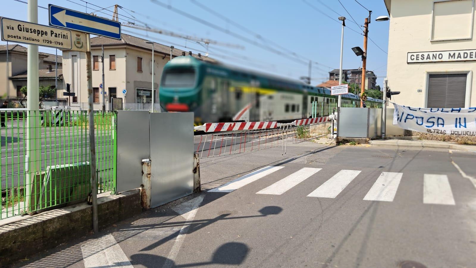 Cesano Maderno “onora” Sandra Bolog: barriere anti tragedie al passaggio a livello maledetto e una fiaccolata Cesano Maderno “onora” Sandra Bolog: barriere anti tragedie al passaggio a livello maledetto e una fiaccolata