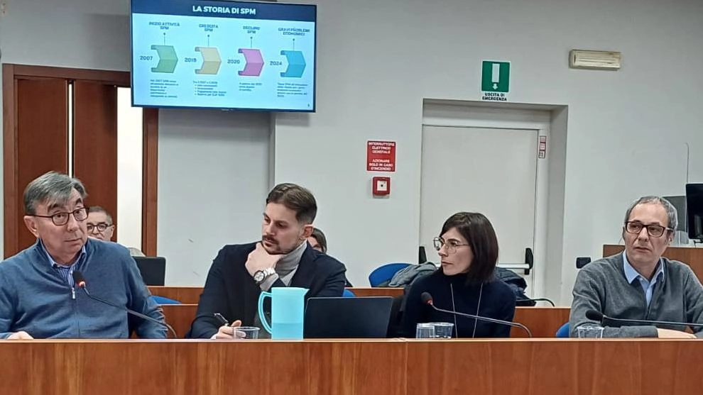 La Spm società partecipata al 100% dal Comune di Paullo Le minoranze politiche hanno deciso di approfondire la vicenda La Spm società partecipata al 100% dal Comune di Paullo Le minoranze politiche hanno deciso di approfondire la vicenda