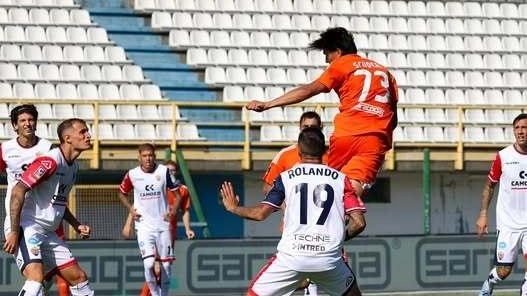 L’Alcione in fase d’attacco, vittoria importantissima nel derby col Lumezzane L’Alcione in fase d’attacco, vittoria importantissima nel derby col Lumezzane