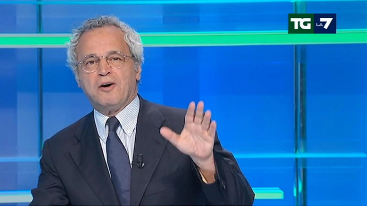 criptico messaggio social scatena commenti: ''direttore rimani'' criptico messaggio social scatena commenti: ''direttore rimani''