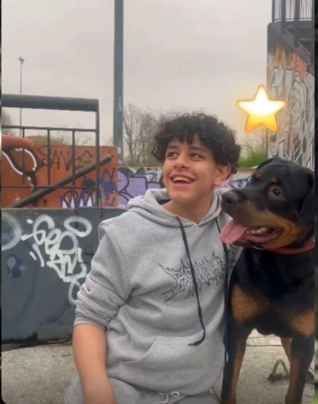 Storia di Hazem, 13 anni, ucciso da uno spacciatore assieme al cane nell’indifferenza di Milano: “Gigante bambino tradito da amici sbagliati” Storia di Hazem, 13 anni, ucciso da uno spacciatore assieme al cane nell’indifferenza di Milano: “Gigante bambino tradito da amici sbagliati”