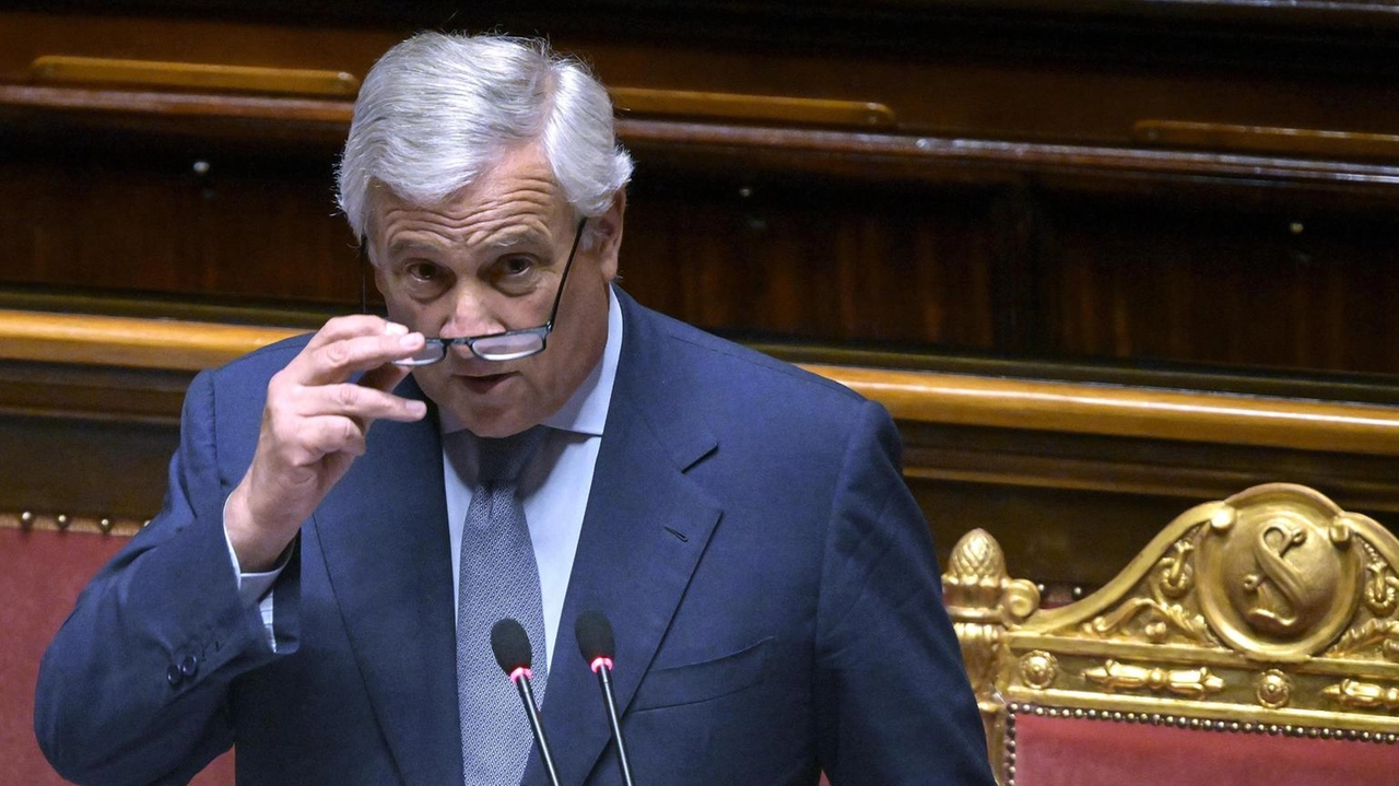 Tajani, siamo pronti a discuterne con tutti, Parlamento sovrano Tajani, siamo pronti a discuterne con tutti, Parlamento sovrano