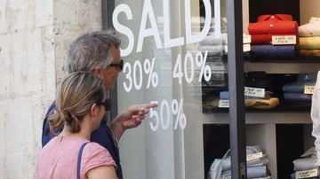 Saldi estivi 2025, quando iniziano: date e calendario regione per regione