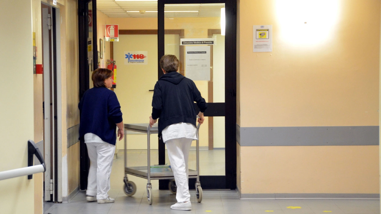 Il pronto soccorso dell’ospedale San Leopoldo Mandic di Merate dove è accaduto l’episodio Il pronto soccorso dell’ospedale San Leopoldo Mandic di Merate dove è accaduto l’episodio