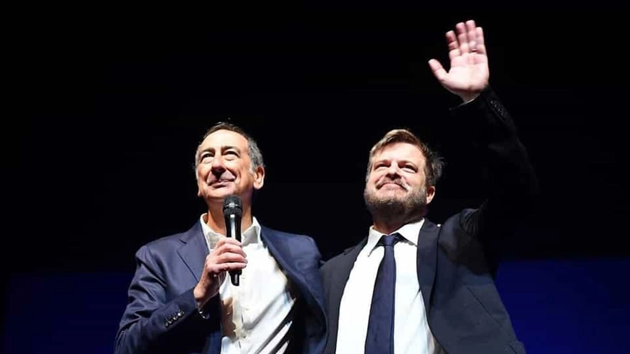 A sinistra, il sindaco Beppe Sala, 66 anni e il capogruppo del Pd in Regione Pierfrancesco Majorino, 51 durante un evento di qualche anno fa A sinistra, il sindaco Beppe Sala, 66 anni e il capogruppo del Pd in Regione Pierfrancesco Majorino, 51 durante un evento di qualche anno fa