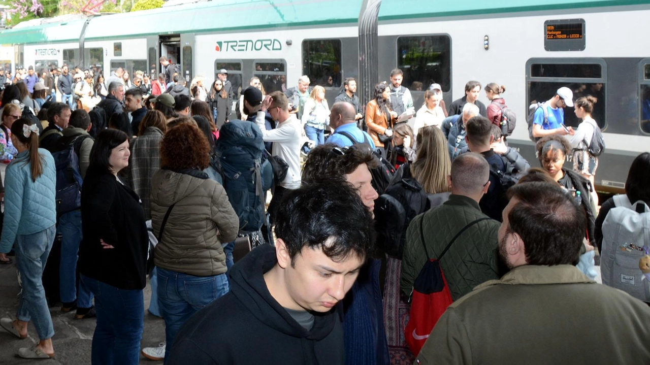 I pendolari della provincia di Sondrio hanno costituito il comitato Treni Valtellina