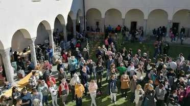 A Missaglia sboccia la primavera. Domenica l’ex convento sconsacrato di Santa Maria della Misericordia fiorisce con la mostra-mercato Balconi, orti... A Missaglia sboccia la primavera. Domenica l’ex convento sconsacrato di Santa Maria della Misericordia fiorisce con la mostra-mercato Balconi, orti...