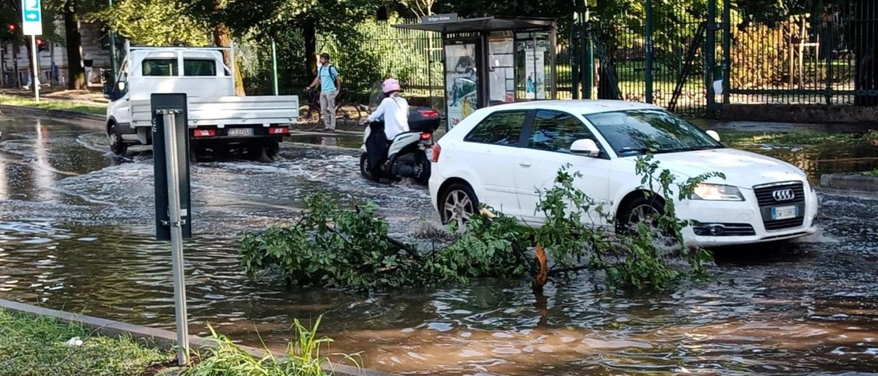 Chiusi gli accessi, la protezione civile dispone barriere Chiusi gli accessi, la protezione civile dispone barriere