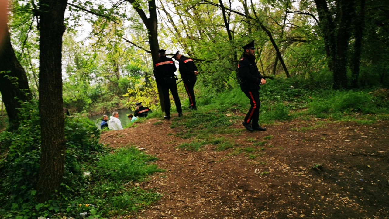 I rilievi nel luogo in cui è stato trovato il corpo del giovane, in territorio di Pontoglio