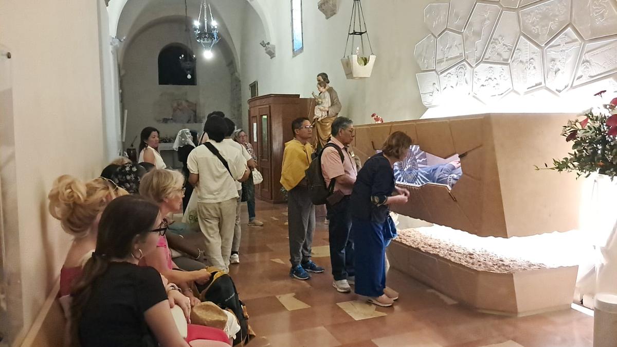 Carlo Acutis e il miracolo per Valeria. Il racconto di mamma Liliana: “Era in coma, lui l’ha salvata”