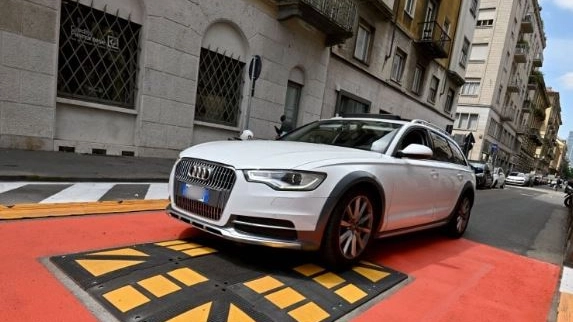 Uno dei cuscini berlinesi che prossimamente saranno posati su alcune strade Uno dei cuscini berlinesi che prossimamente saranno posati su alcune strade