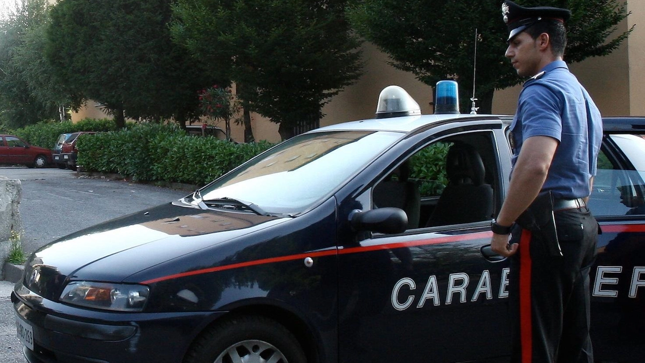 I carabinieri sono riusciti a ricostruire la rete fraudolenta e ad attribuire responsabilità a carico di 5 soggetti tra i 22 e i 57 anni I carabinieri sono riusciti a ricostruire la rete fraudolenta e ad attribuire responsabilità a carico di 5 soggetti tra i 22 e i 57 anni