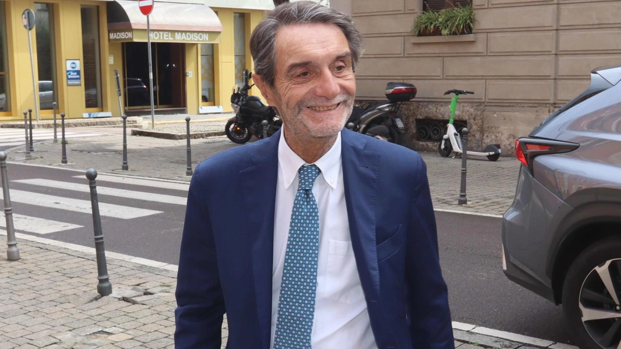 Il presidente della Regione insiste per eliminare il vincolo che grava sugli amministratori locali. Poi esulta per il "no" della Corte Costituzionale al referendum abrogativo sull’autonomia. Il presidente della Regione insiste per eliminare il vincolo che grava sugli amministratori locali. Poi esulta per il "no" della Corte Costituzionale al referendum abrogativo sull’autonomia.