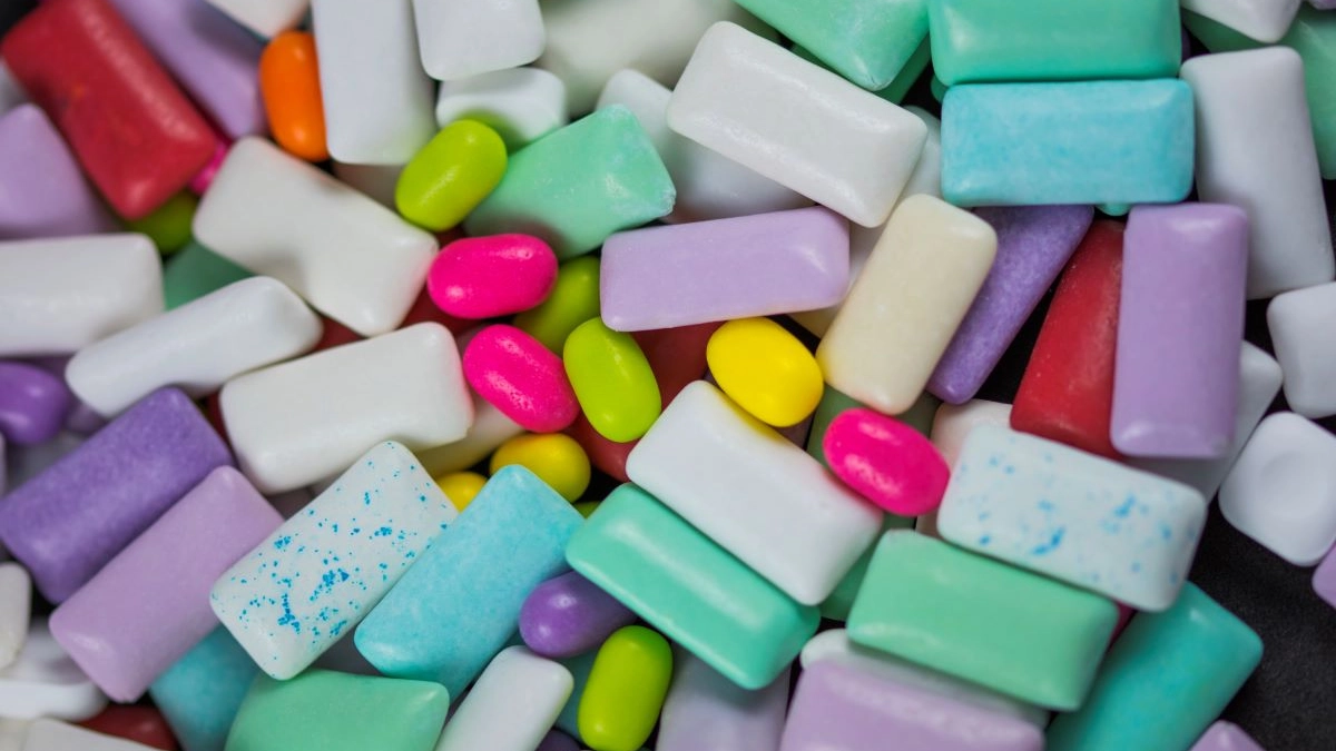 LAINATE - Chewing Gum Day LAINATE - Chewing Gum Day