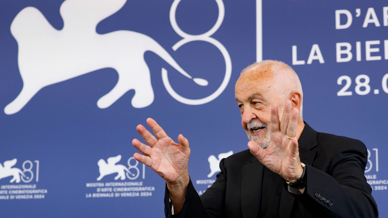 Roberto Vecchioni, docufilm su di lui Roberto Vecchioni, docufilm su di lui