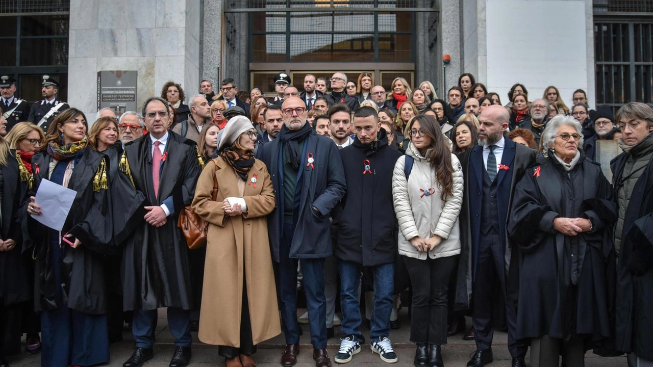 Loredana Femiano in aula anche nell’ultimo atto del processo all’assassino di sua figlia "Non provo odio perché è un sentimento inutile e nemmeno di vendetta. Oggi siamo pronti a ripartire". Loredana Femiano in aula anche nell’ultimo atto del processo all’assassino di sua figlia "Non provo odio perché è un sentimento inutile e nemmeno di vendetta. Oggi siamo pronti a ripartire".