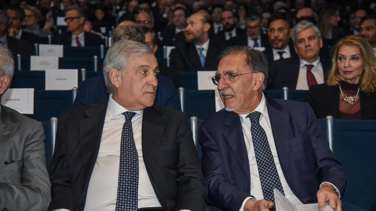 Il ministro degli Esteri Antonio Tajani a colloquio con il presidente del Senato Ignazio La Russa