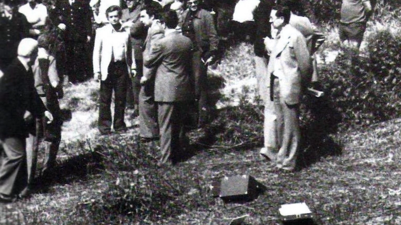 Rivelazioni dell’82enne al processo per la tragedia del 1975, nella quale morì un carabiniere. La sua versione sulla morte della moglie di Curcio: "Era disarmata e urlava di non sparare" Rivelazioni dell’82enne al processo per la tragedia del 1975, nella quale morì un carabiniere. La sua versione sulla morte della moglie di Curcio: "Era disarmata e urlava di non sparare"