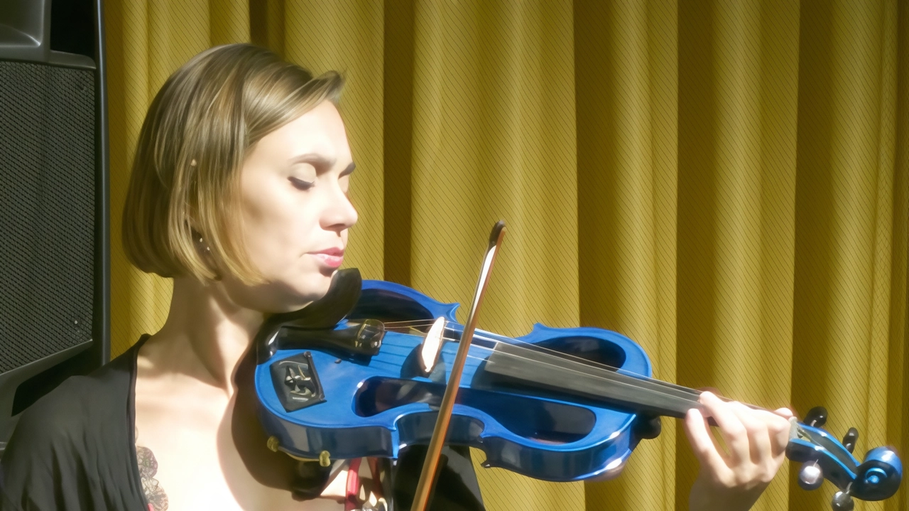 La violinista Alyona Afonichkina si esibirà a Lissone nel corso della rassegna “Impronta Donna” La violinista Alyona Afonichkina si esibirà a Lissone nel corso della rassegna “Impronta Donna”