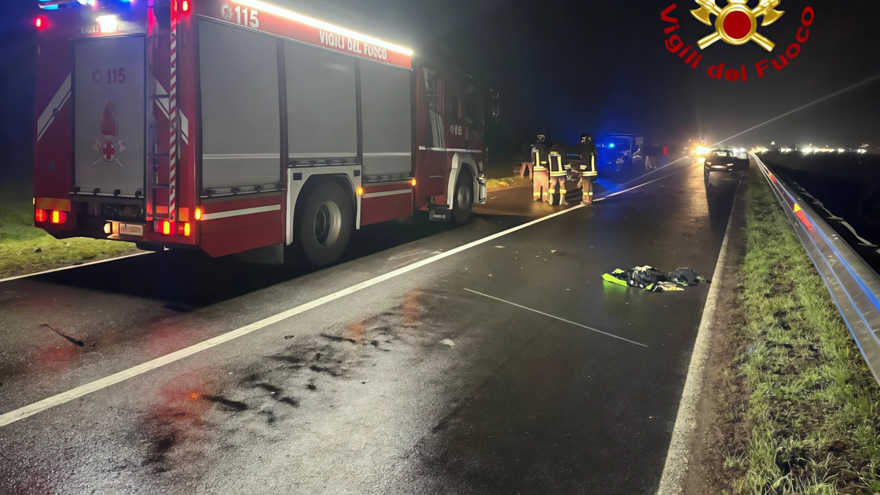 L’incidente è avvenuto mercoledì pomeriggio, intorno alle 18.30 nel tratto della provinciale tra Ozzero e Gudo Visconti, in territorio di Morimondo Alla guida del veicolo investitore, un 37enne residente in provincia di Milano L’incidente è avvenuto mercoledì pomeriggio, intorno alle 18.30 nel tratto della provinciale tra Ozzero e Gudo Visconti, in territorio di Morimondo Alla guida del veicolo investitore, un 37enne residente in provincia di Milano