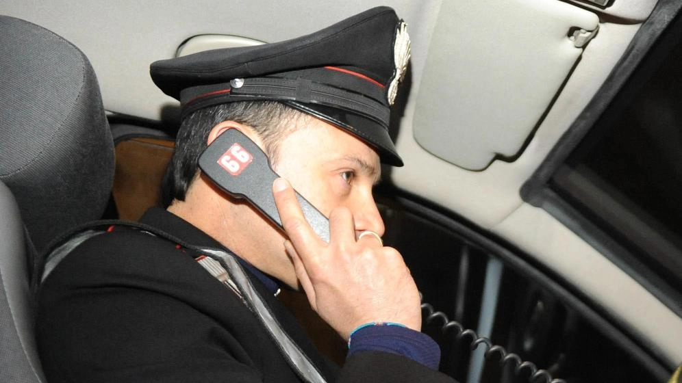 I carabinieri hanno denunciato l’uomo che ora dovrà rispondere di minacce aggravate I carabinieri hanno denunciato l’uomo che ora dovrà rispondere di minacce aggravate