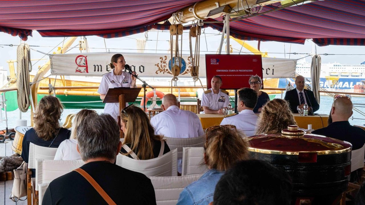Freccia Rossa y Amerigo Vespucci juntos en un logotipo. Parece el primer capítulo de una colaboración que durará...
