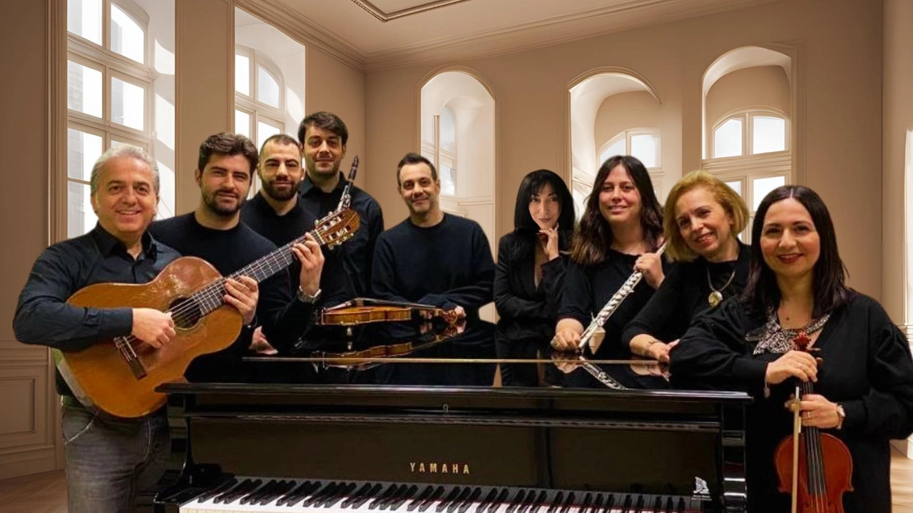I nove. docenti dell’Istituto Paccini che suoneranno nel concerto di chiusura della rassegna “Musica a Scuola” I nove. docenti dell’Istituto Paccini che suoneranno nel concerto di chiusura della rassegna “Musica a Scuola”