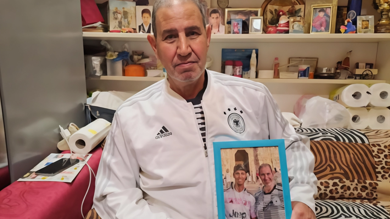 Yehia Elgaml, padre di Ramy, morto a 19 anni su uno scooter dopo un inseguimento Yehia Elgaml, padre di Ramy, morto a 19 anni su uno scooter dopo un inseguimento