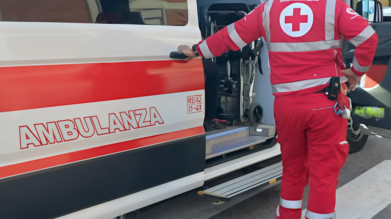 Grave incidente ieri mattina a Cassano Magnago. Erano circa le 7, quando un uomo di 24 anni che circolava in... Grave incidente ieri mattina a Cassano Magnago. Erano circa le 7, quando un uomo di 24 anni che circolava in...