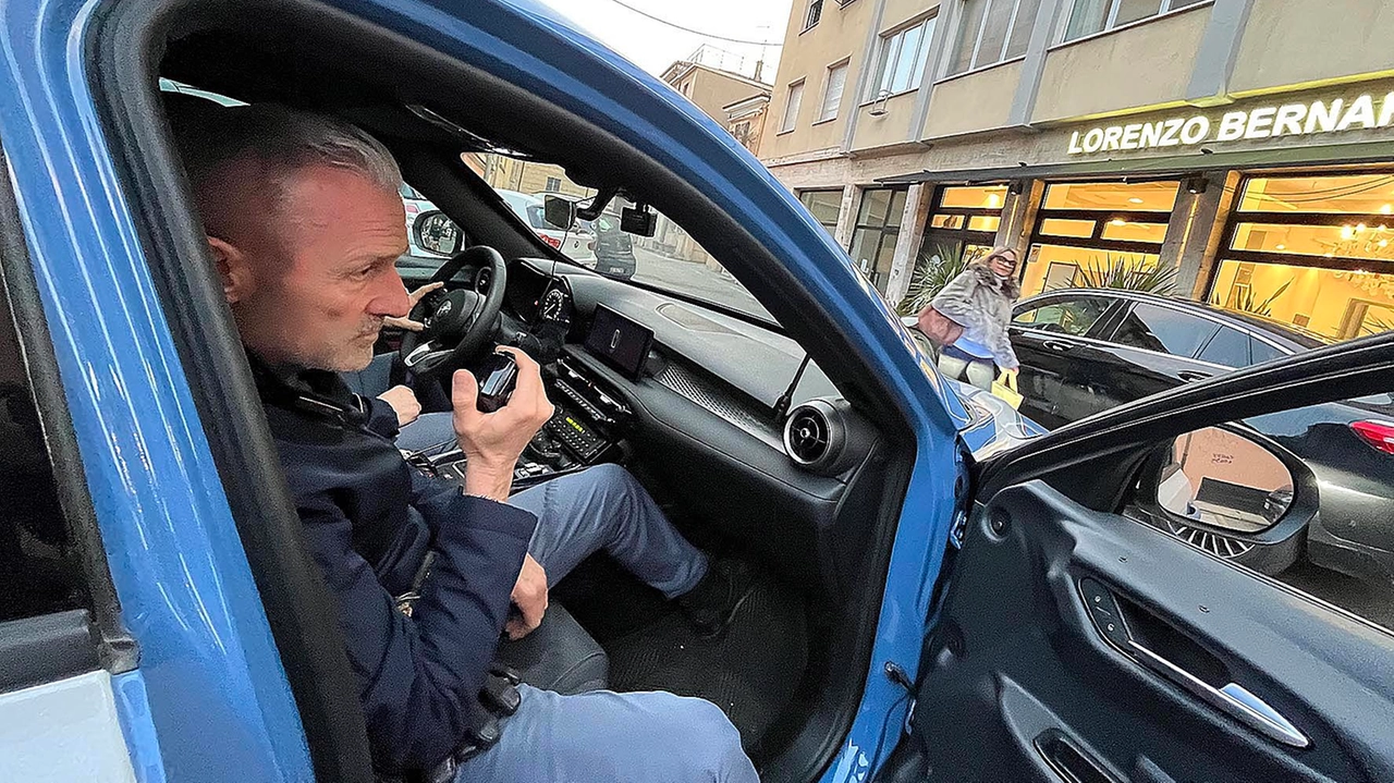 Le indagini sono affidate alla Polizia
