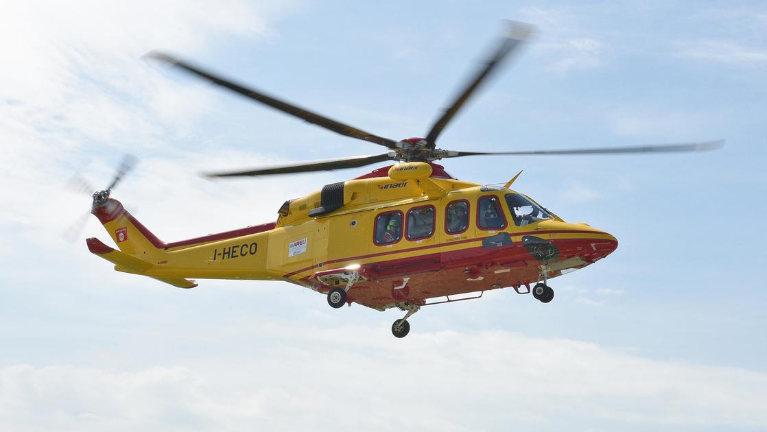 Montichiari, incidente tra auto e tre mezzi pesanti: grave 53enne