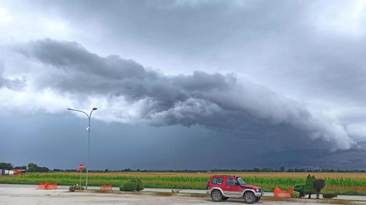 Temporali e piogge in spostamento dal Nord verso il Centro-Sud