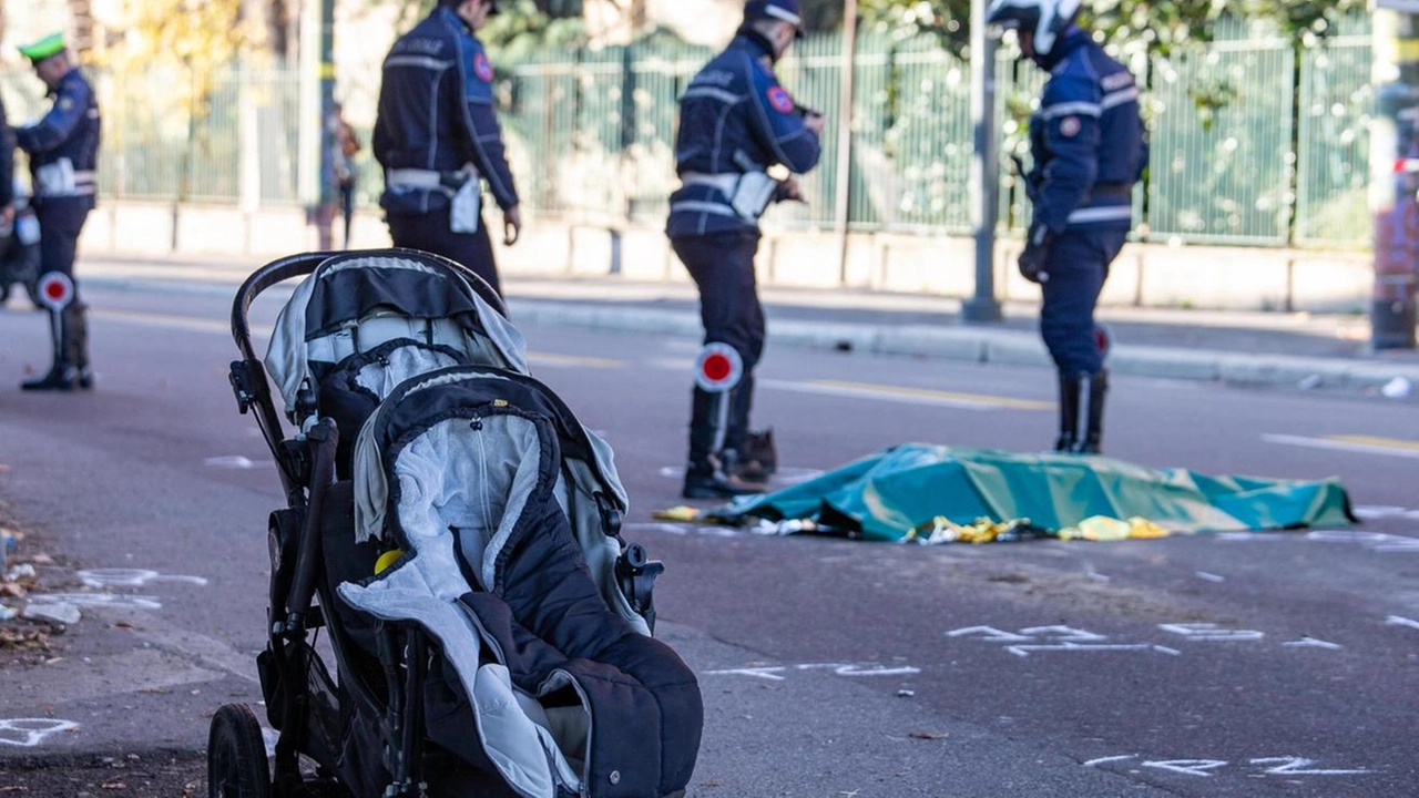 Viale Serra, travolta una donna di 34 anni. Feriti i suoi gemellini e la nonna. Investitore preso dai ghisa dopo un’ora e mezzo in una cava di Arluno. I residenti della zona chiedono interventi: "Quel punto è pericoloso". Viale Serra, travolta una donna di 34 anni. Feriti i suoi gemellini e la nonna. Investitore preso dai ghisa dopo un’ora e mezzo in una cava di Arluno. I residenti della zona chiedono interventi: "Quel punto è pericoloso".